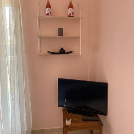 Διαμέρισμα Ilisia Neapoli 2 *