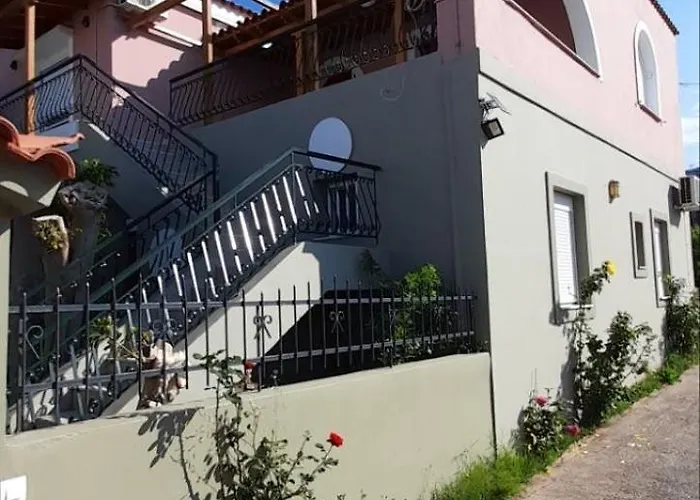 Appartement Ilisia Neapoli 2 *